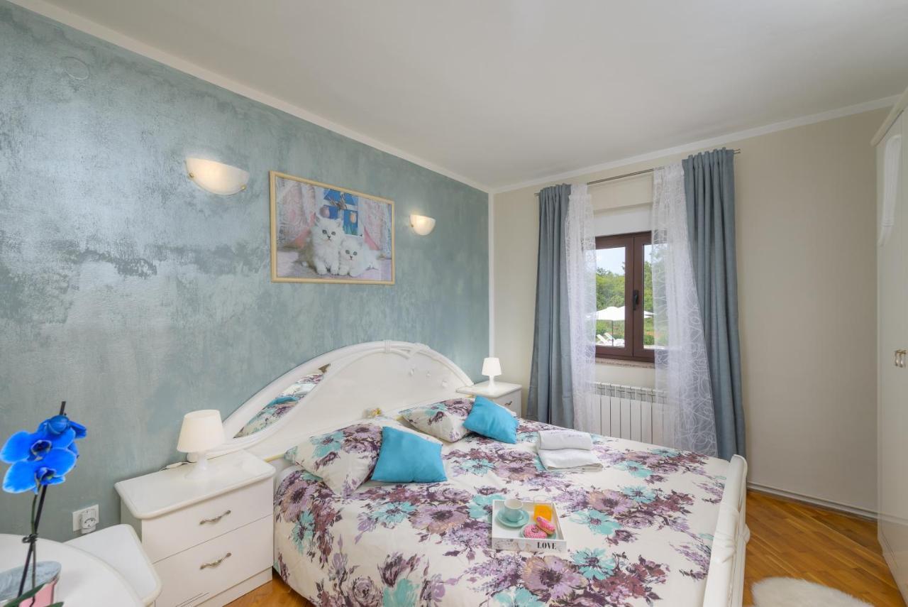 Holiday Apartment Ariella Krizanici Экстерьер фото