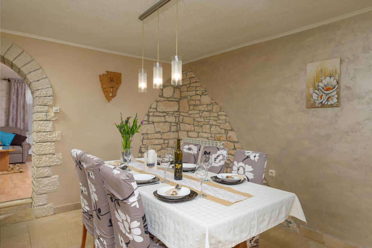 Holiday Apartment Ariella Krizanici Экстерьер фото