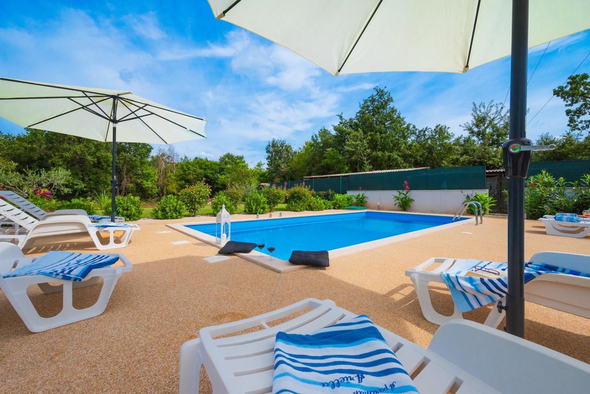 Holiday Apartment Ariella Krizanici Экстерьер фото